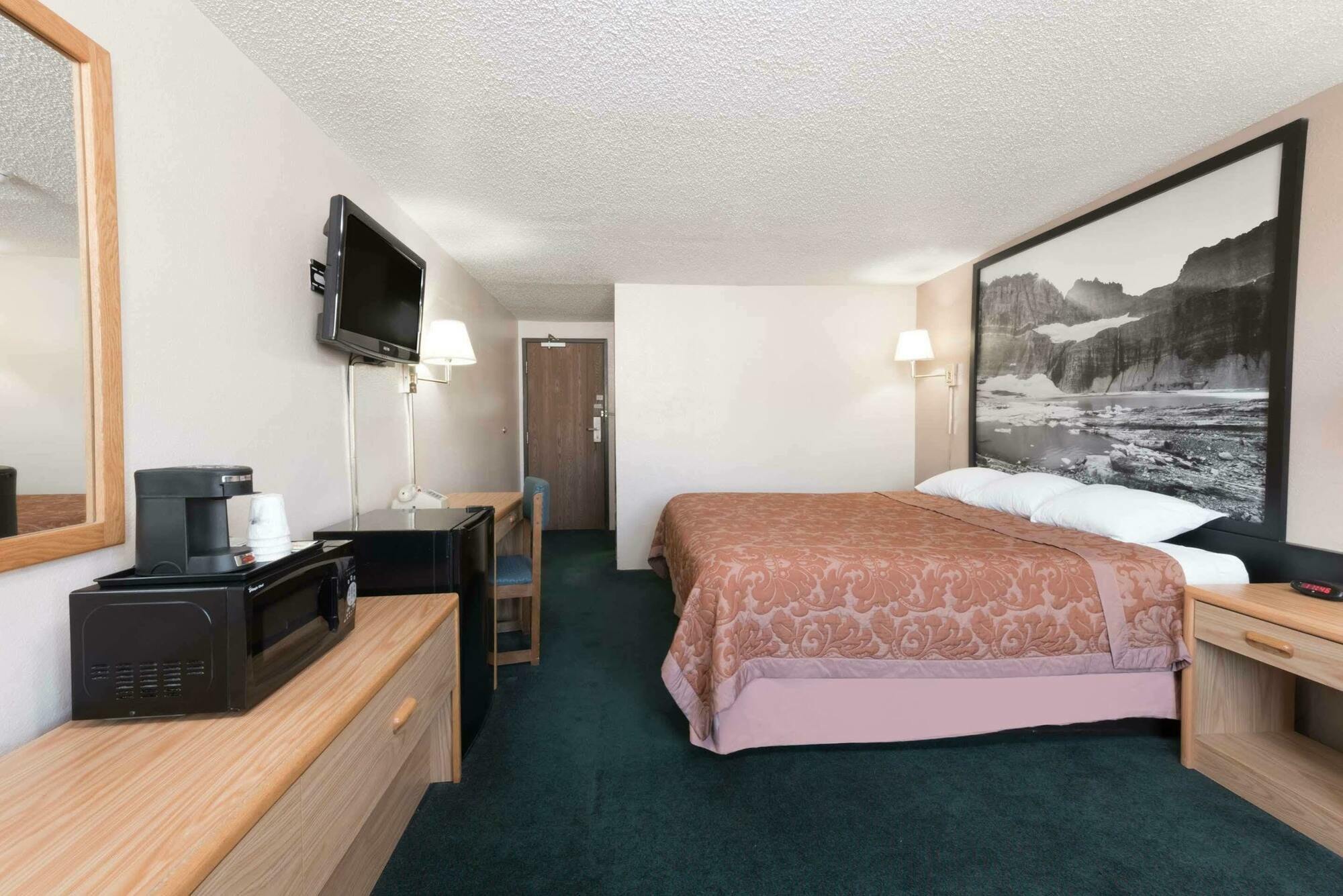 Super 8 By Wyndham Glendive Hotel Bagian luar foto